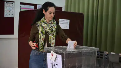 KKTC Cumhurbaşkanlığı seçimi başladı