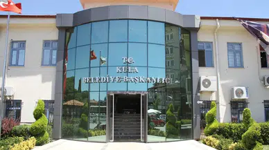 Manisa'nın Kula Belediyesi'nde 2 CHP'li meclis üyesi istifa etti