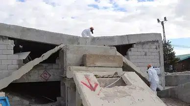 Van depreminin 14. yılında deprem tatbikatı gerçekleştirildi