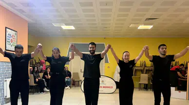 Düzce KYK yurtlarında Karadeniz coşkusu: Öğrenciler horonla eğlendi