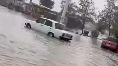 Köyceğiz’de sağanak yağış hayatı felç etti: Göl taştı, sokaklar göle döndü