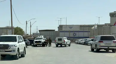 İsrail alıkoyduğu 4 aktivisti sınır dışı etti