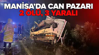 Devrilen kamyonet, otomobile çarptı!