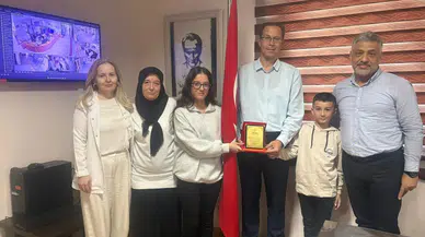 Silifke’de kızını iyileştiren hastaneye 4 çocuk yatağı hediye etti