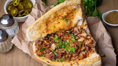 Evde kuzu kokoreç nasıl yapılır?