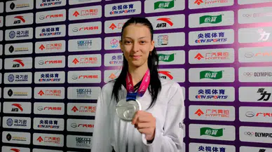 Milli tekvandocu Elif Sude Akgül, Dünya Tekvando Şampiyonası'nda ikinci oldu!