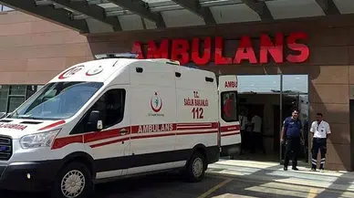 Antalya'da feci kaza: Kamyonun altında kalan motosiklet sürücüsü can verdi!