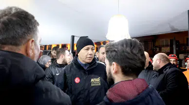 Bakan Yerlikaya deprem bölgesinde incelemelerde bulundu