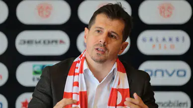 Antalyaspor'dan istifa eden Emre Belözoğlu'nun yeni takımı belli oldu