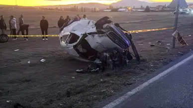 Afyonkarahisar'da otomobiller çarpıştı: 1 ölü, 3 yaralı