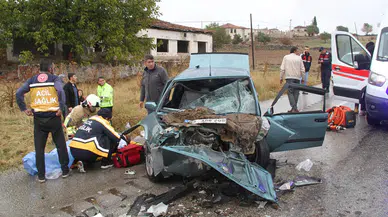 Manisa’da otomobil ile kamyonet çarpıştı: 1 bebek öldü, 5 kişi yaralandı!