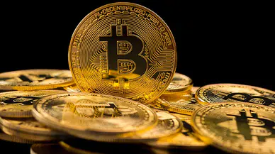 Bitcoin'de sert düşüş: Trump'ın Çin'e yönelik tehditleri kripto piyasasını sarstı!