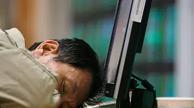 İş yerinde uyuyanlara zam yapılıyor!