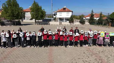 Yozgat’ta miniklerden örnek davranış: Doğayı Sev, Yeşili Koru etkinliğiyle köylerini temizlediler