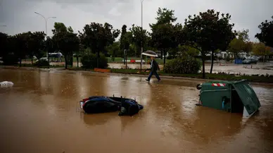 Bulgaristan’da şiddetli yağış sele neden oldu