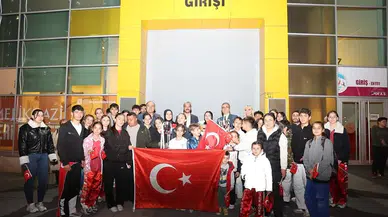 Kayserili sporcu Elif Ceren Uzunçakmak’tan Kick Boks Dünya Kupası'nda çifte şampiyonluk