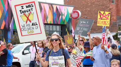 ABD’de milyonlar Trump'a karşı sokakta: 'Krallara Hayır' protestoları büyüyor