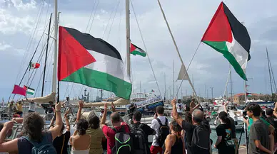 Sumud Filosu'nda gözaltına alınan Türk aktivist sayısı 48'e yükseldi