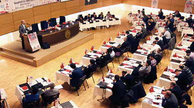 İzmir'de 'Kadastro ve Orman Hukuku' konulu çalıştay düzenlendi