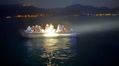 Çanakkale açıklarında 34 düzensiz göçmen kurtarıldı!