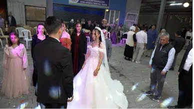 Denizli’de düğün 10 Kasım’da saygı duruşuyla durduruldu