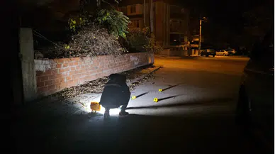 Çorum'da sokakta silahlı kovalamaca: Çok sayıda boş kovan bulundu!