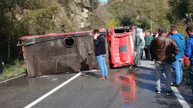 Araklı’da itfaiye aracı kaza yaptı: 2 yaralı