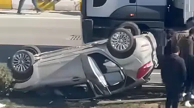 Van’da takla atan otomobilde 2 kişi yaralandı