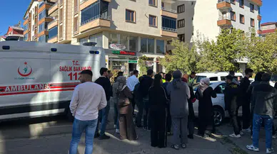 Bingöl'de iki öğrenciye otomobil çarptı!