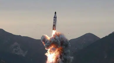 Kuzey Kore, Japon Denizi yönüne balistik füze fırlattı!
