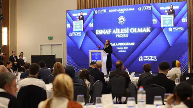 Bakan Göktaş, 'Esnaf Ailesi Olmak' projesinin galasına katıldı!