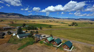 95 milyon TL’ye köyü satın aldı