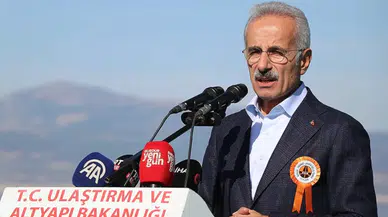 Bakan Uraloğlu'ndan Gebze'de çöken binaya metronun neden olduğu iddialarına yanıt