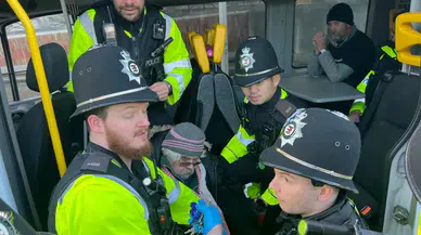 Filistin yanlısı gösterilerde onlarca kişi gözaltına alındı