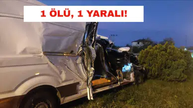 Samsun'da minibüs, tıra arkadan çarptı!