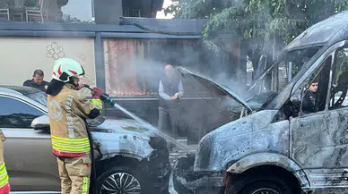 Manisa Turgutlu’da öğrenci servisinde yangın paniği