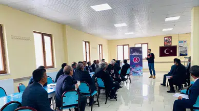 Kars’ta jandarma’dan kırsal bölgelere siber güvenlik eğitimi