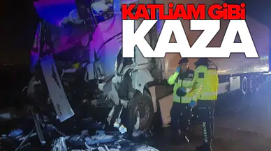 Tur otobüsüne tır çarptı: 1’i ağır 15 yaralı