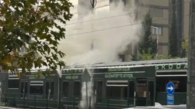 Gaziantep'te dehşet anları! Seyir halindeki tramvaya yıldırım düştü