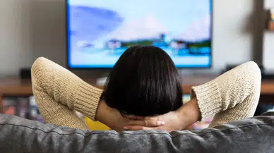 15 Kasım TV yayın akışı: Bugün televizyonda hangi dizi, film ve programlar var?