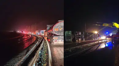 Elazığ'da tır devrildi: Uzun araç kuyrukları oluştu