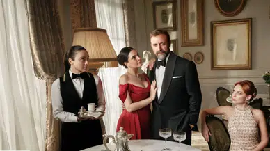 Kral Kaybederse bitti mi?