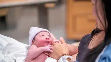 Annelerin doğum borçlanması mücadelesi sürüyor: Üç yasa teklifi beklemede