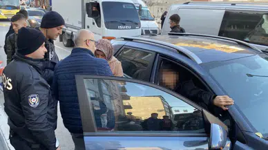 Aksaray'da 17 yaşındaki çocuk, sokak ortasında bıçaklandı