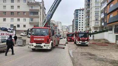 Ankara Mamak’ta apartman yangını: Anne ve oğlu mahsur kaldı!