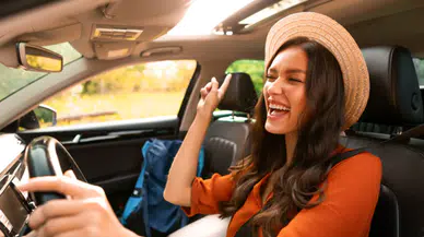 Bilimsel Araştırmalar Müzik Dinlemenin Sürüş Performansını Nasıl Etkilediğini Ortaya Koyuyor