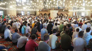 26 Aralık Cuma Hutbesi: 'Kimliğimiz geleceğimizdir'