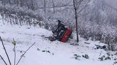Ordu'da kamyonet şarampole yuvarlandı: Çok sayıda yaralı var