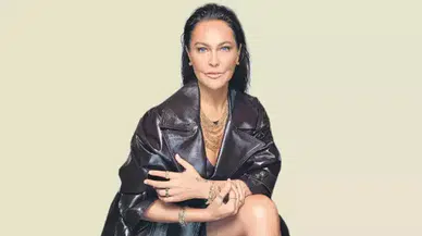 Hülya Avşar Tarabya Sahili’nde otomobil kazası geçirdi