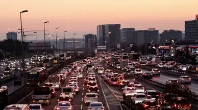 İstanbul'da trafik yoğunluğu neden bu kadar arttı ve son durum nedir?